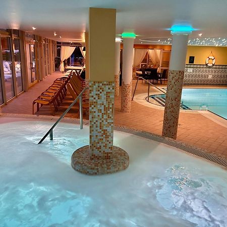 Calimbra Wellness Hotel Superior 미슈콜츠 외부 사진