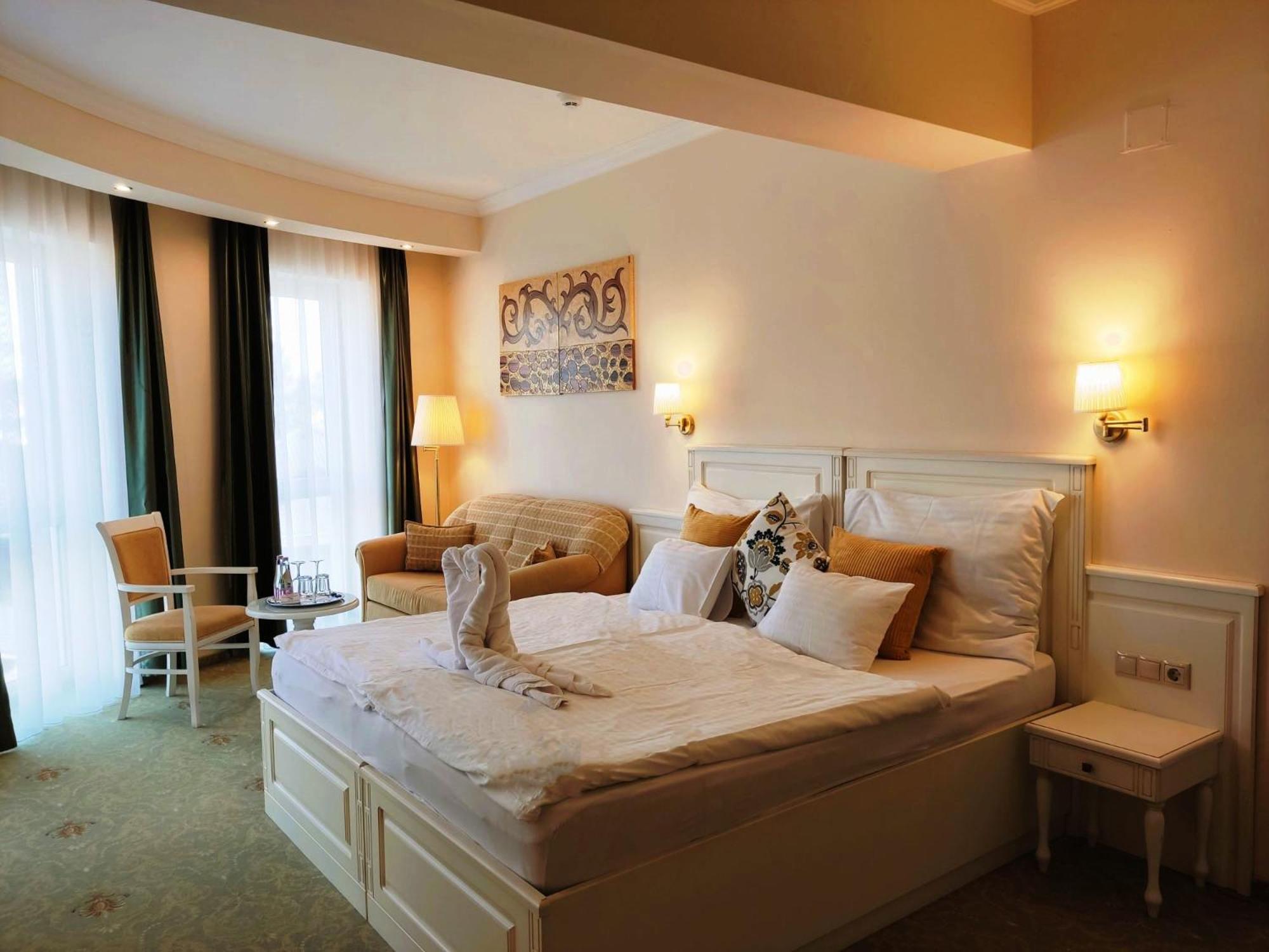Calimbra Wellness Hotel Superior 미슈콜츠 외부 사진
