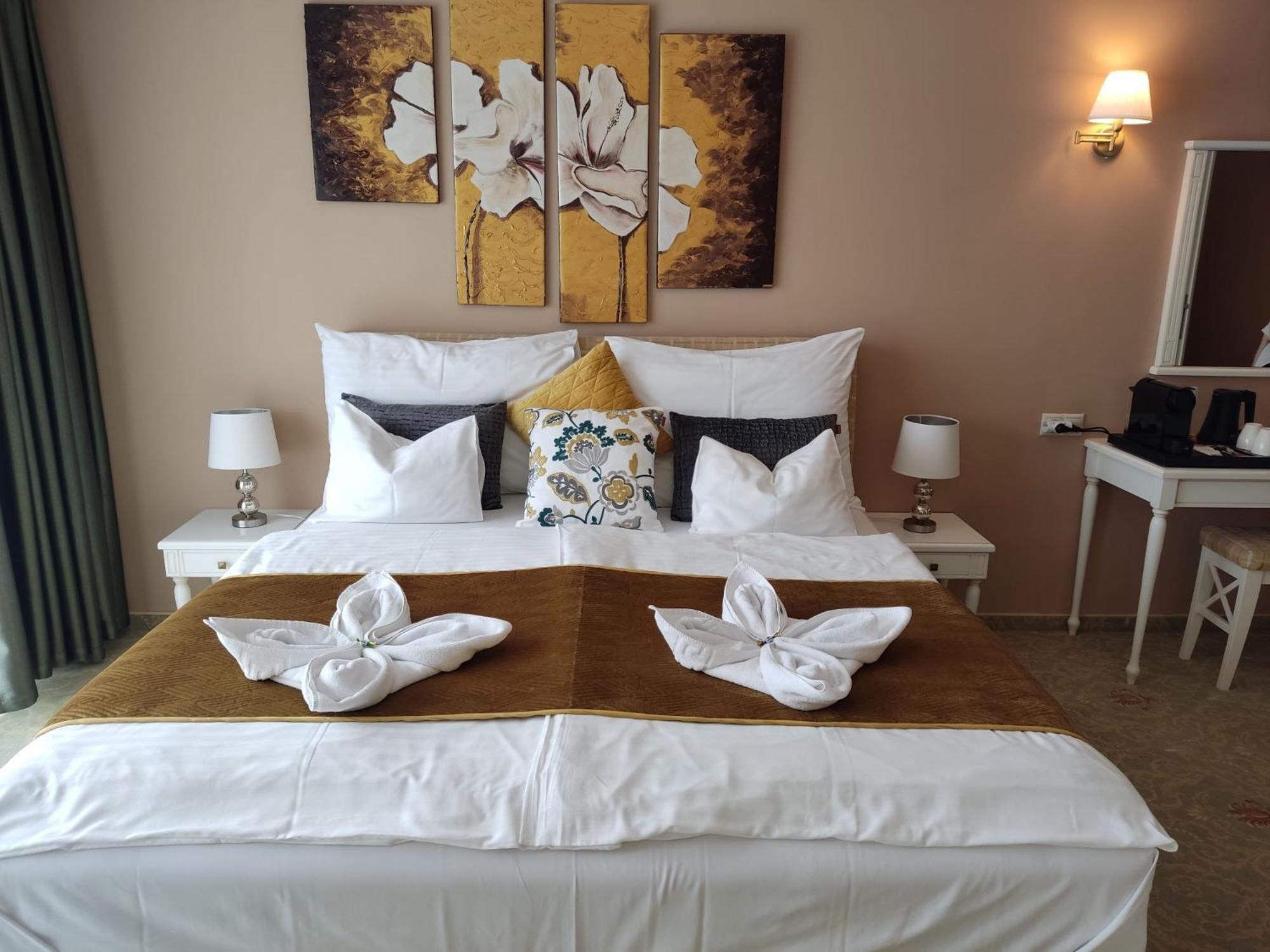 Calimbra Wellness Hotel Superior 미슈콜츠 외부 사진