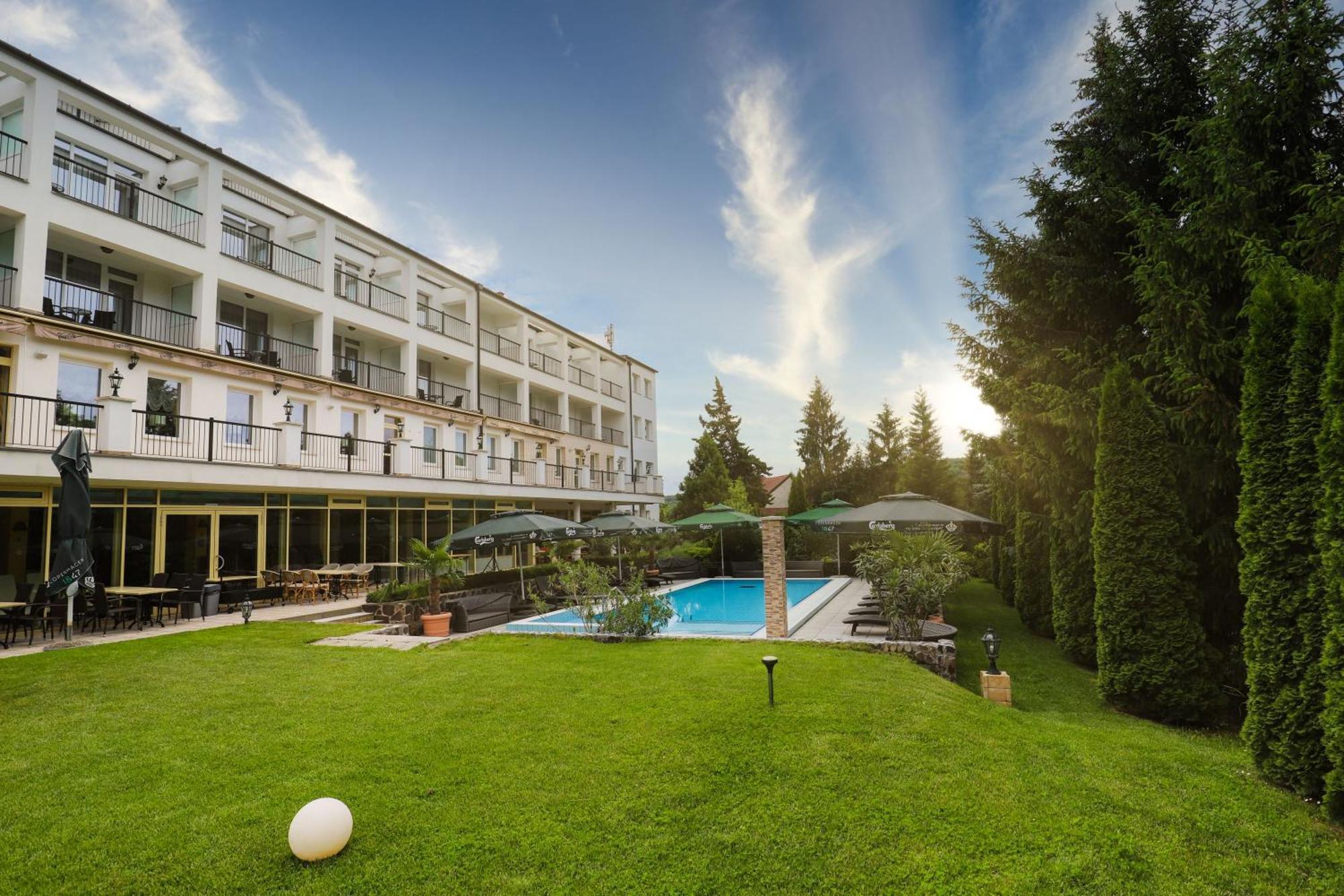 Calimbra Wellness Hotel Superior 미슈콜츠 외부 사진