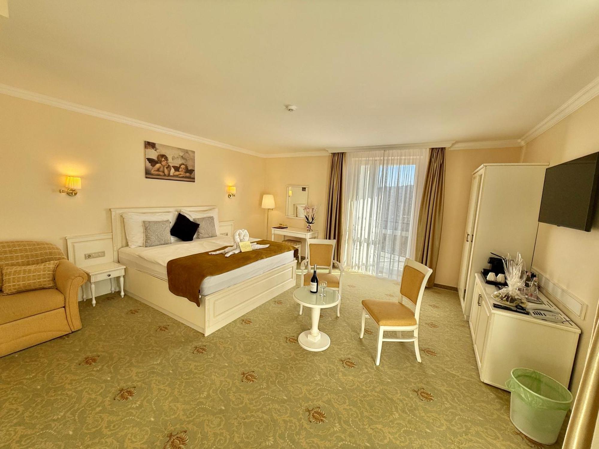 Calimbra Wellness Hotel Superior 미슈콜츠 외부 사진
