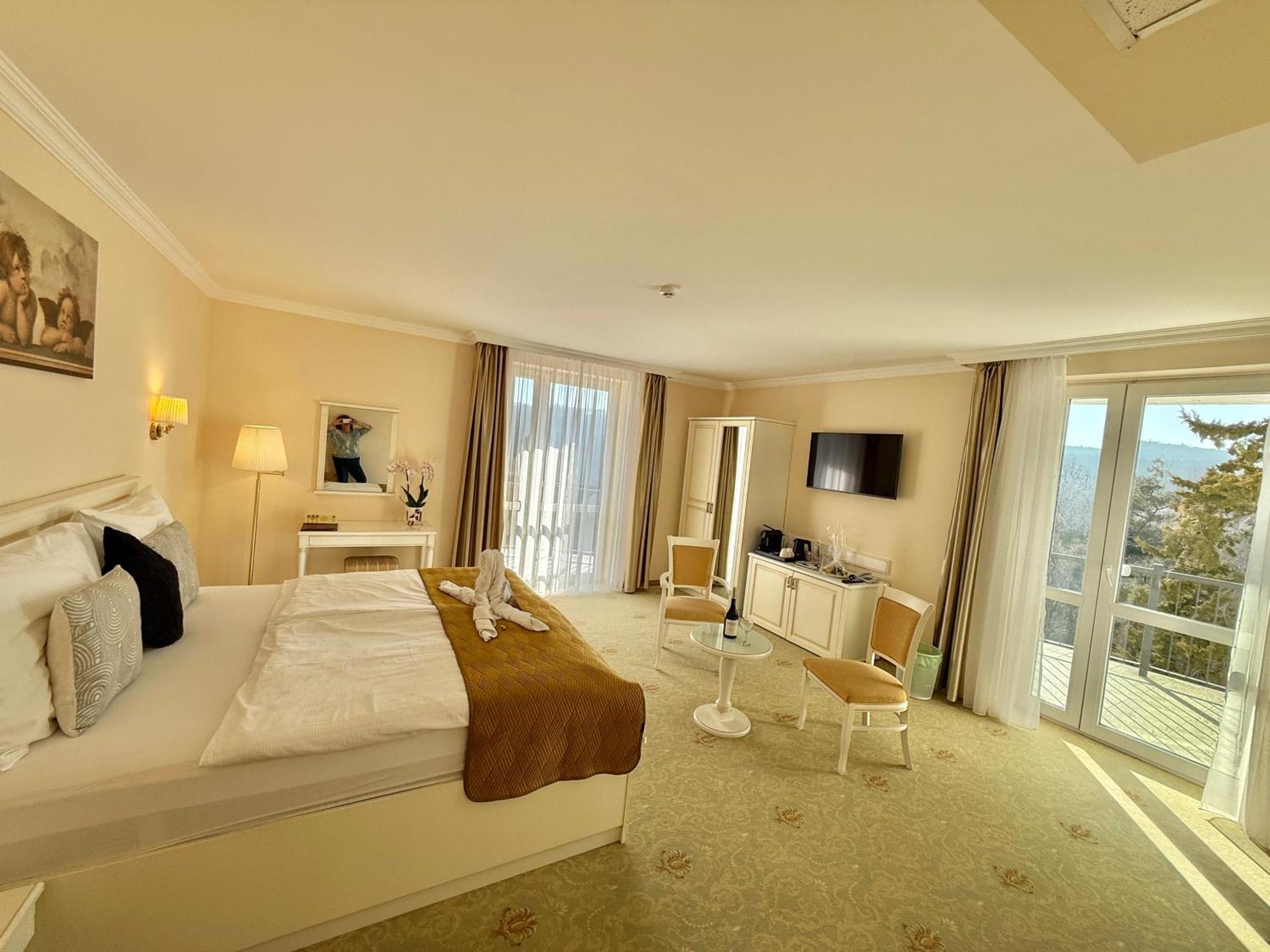 Calimbra Wellness Hotel Superior 미슈콜츠 외부 사진